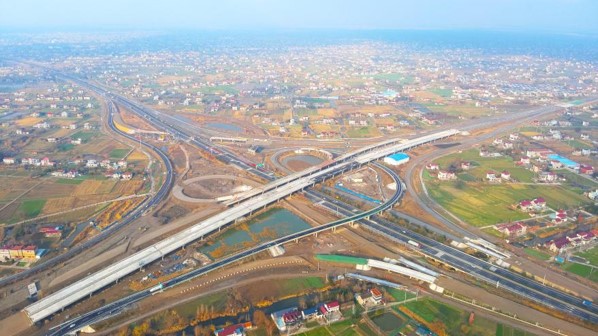 南通绕城高速公路（顶推桥梁、挂篮施工、水泥土搅拌桩软基处理）.jpg