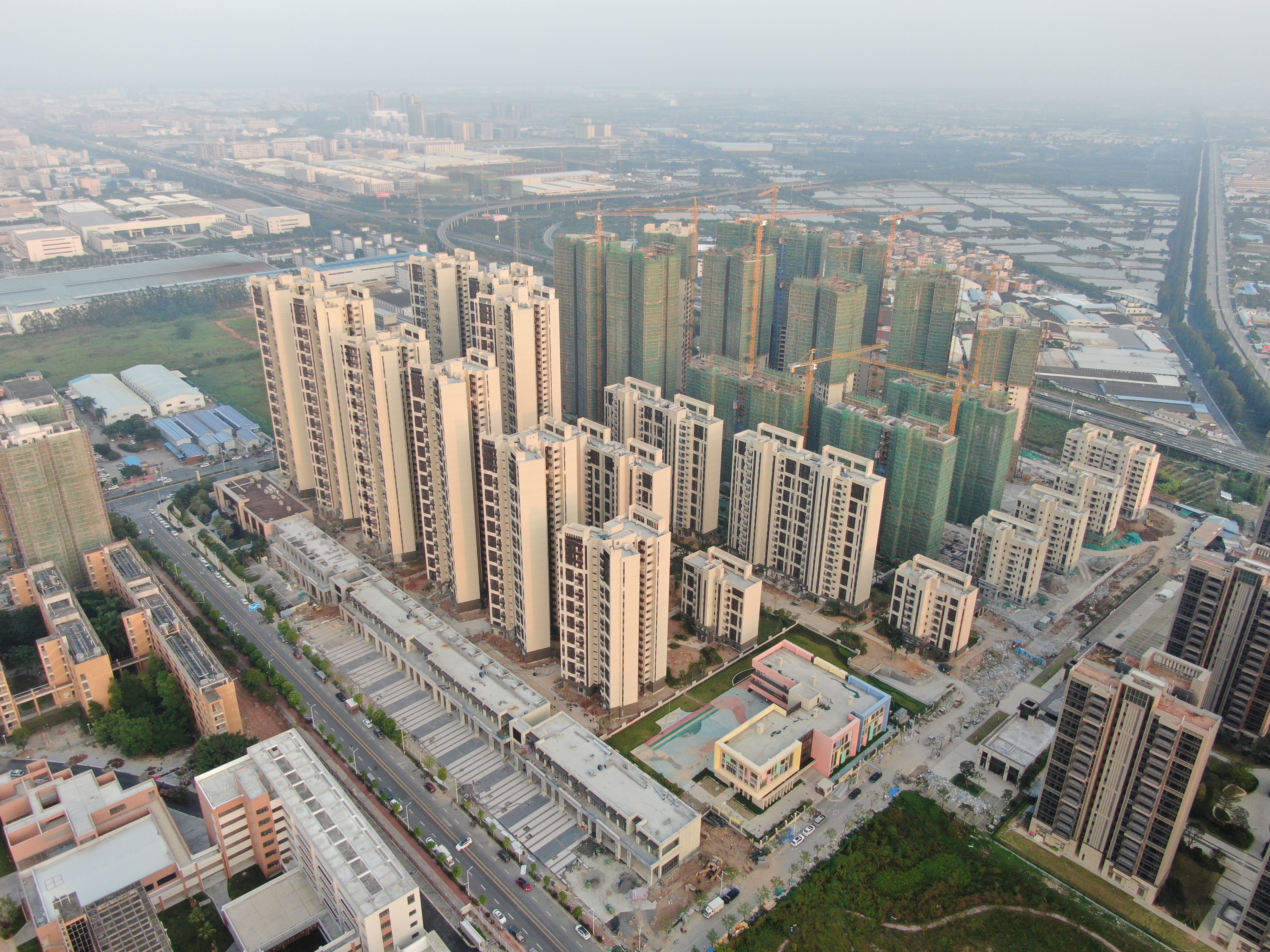 中建一局江门华发四季项目竣工